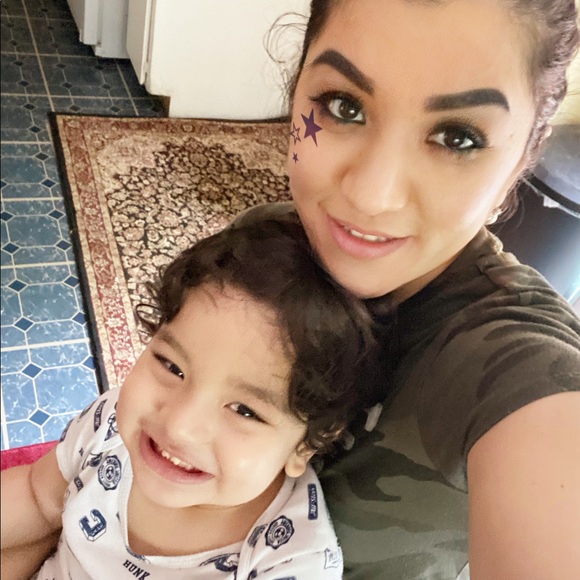 Meet your Posher, Dilnoza - Picture 1 of 3